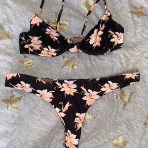 Acacia Aloha Set
